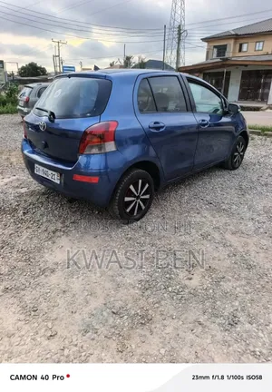 Toyota Vitz 2010 Blue