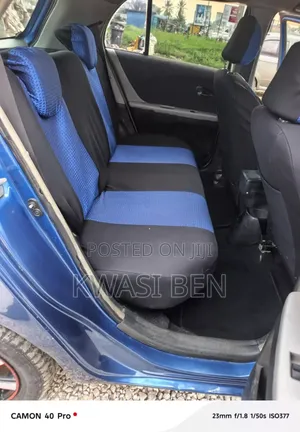 Toyota Vitz 2010 Blue