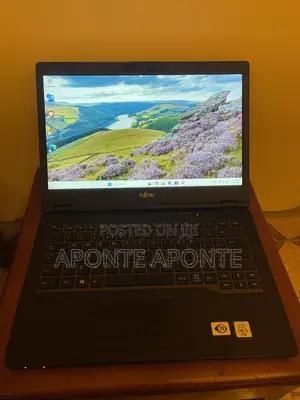 Laptop Fujitsu Lifebook E5410 8GB Intel Core i5 SSD 256GB