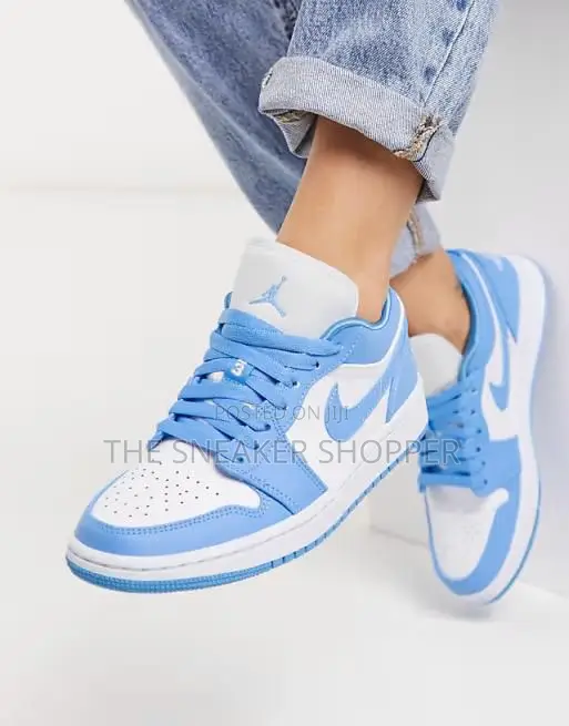 Air Jordan 1 Low Dunks Sneakers