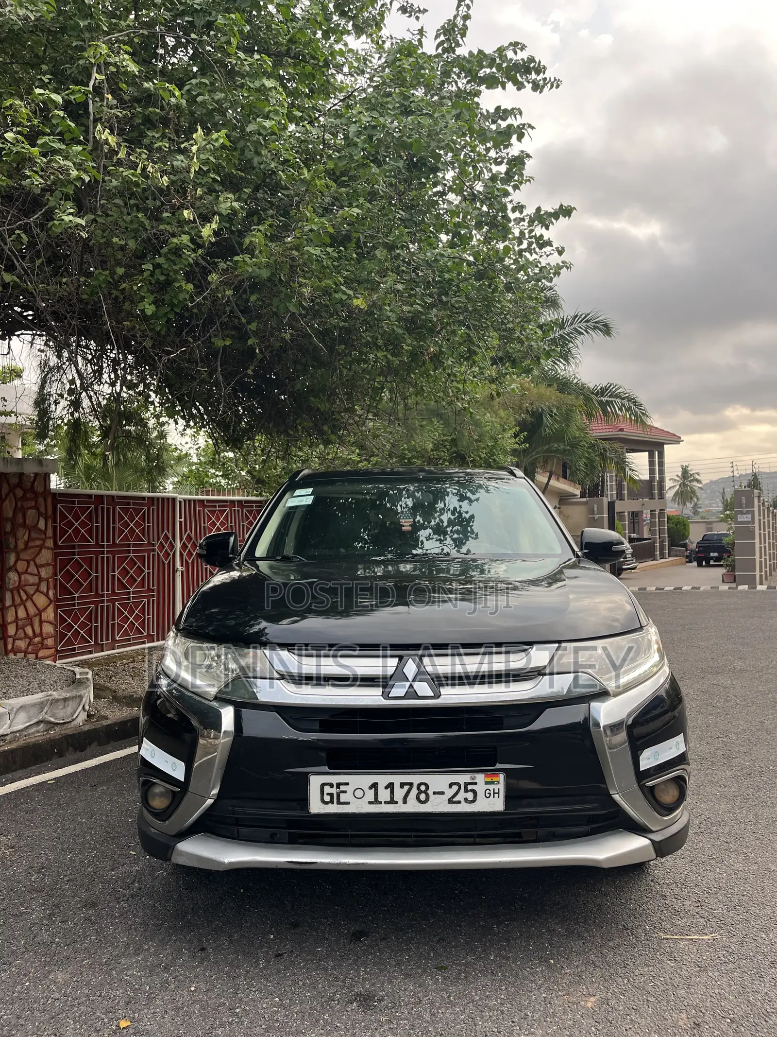 Mitsubishi Outlander 2016 Black