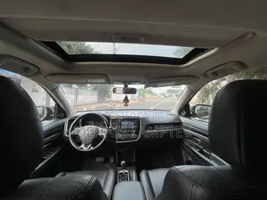 Mitsubishi Outlander 2016 Black