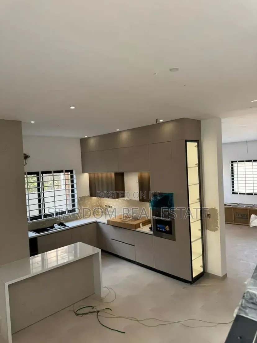 4bdrm Duplex in Spintex Community 18, Lashibi for sale