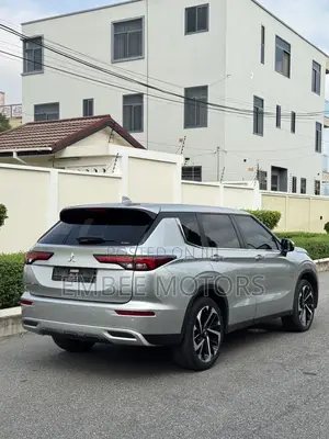 Mitsubishi Outlander SE Special Edition 2023 Silver