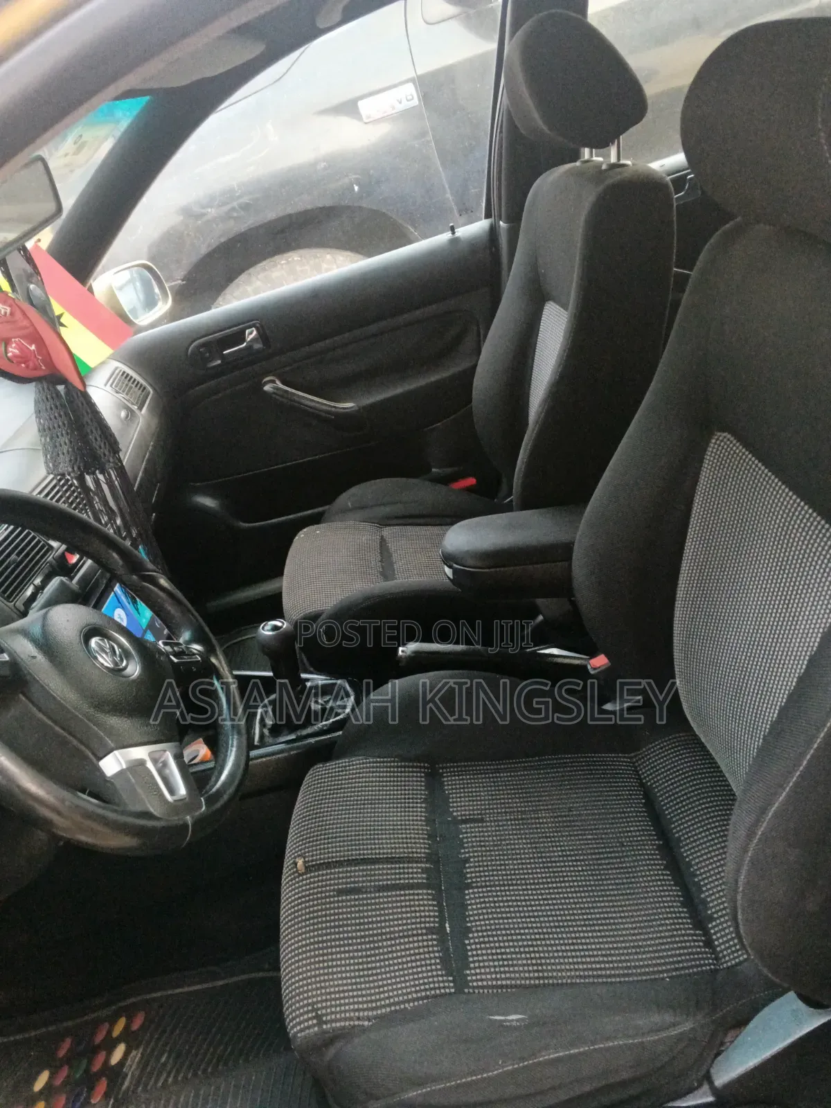 Volkswagen Golf 2001 Gold