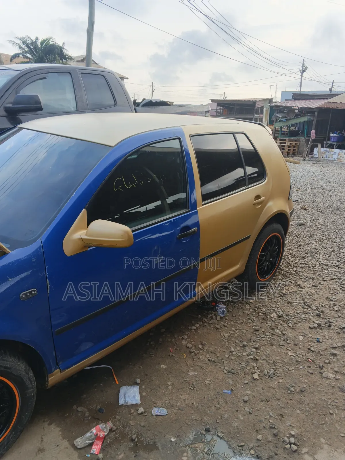Volkswagen Golf 2001 Gold