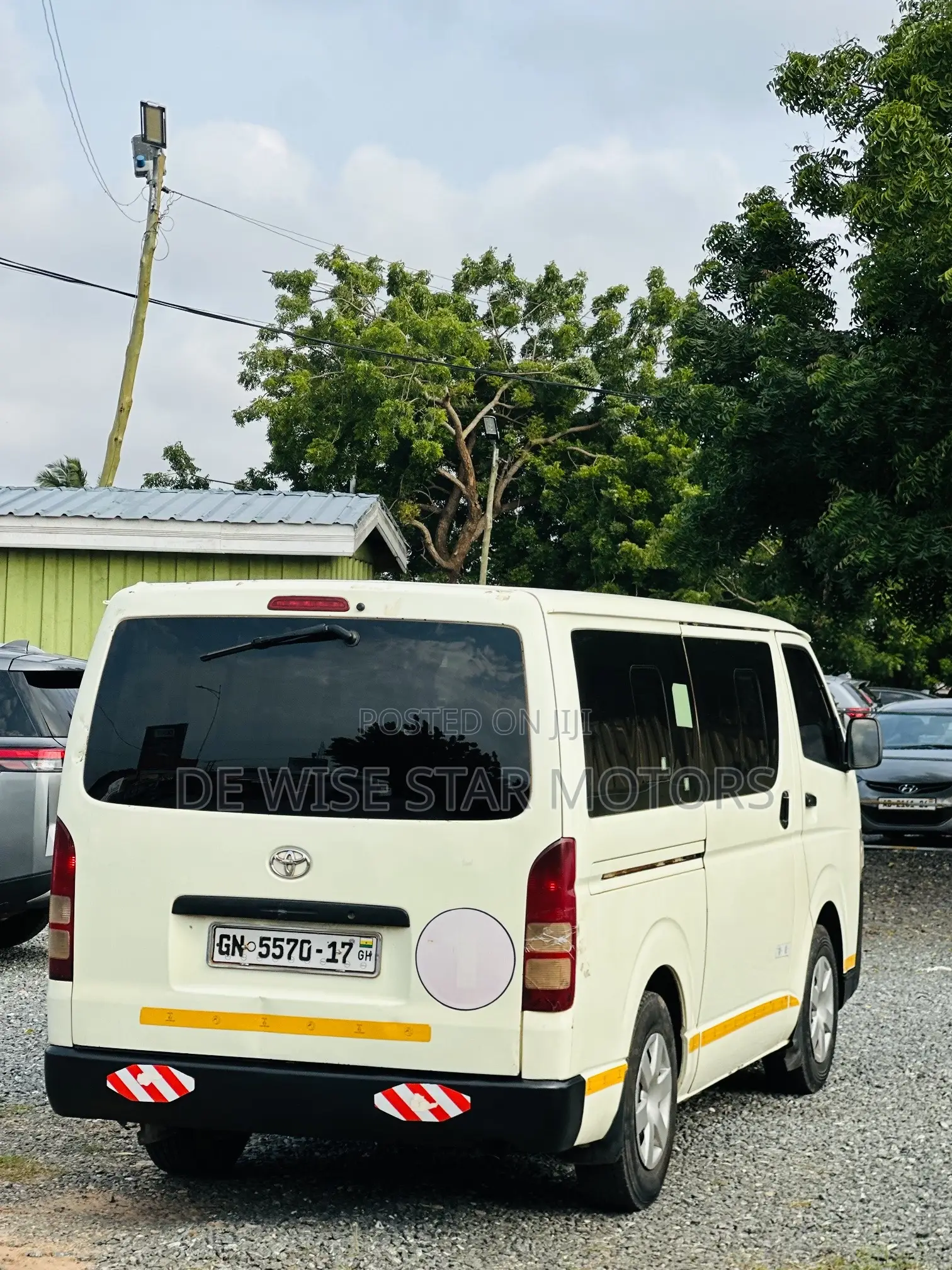 Toyota HiAce 2017