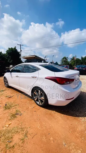 Hyundai Elantra 2015 White