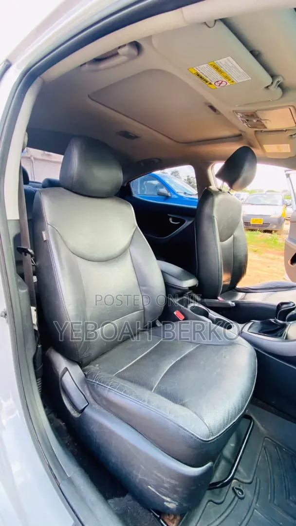Hyundai Elantra 2015 White