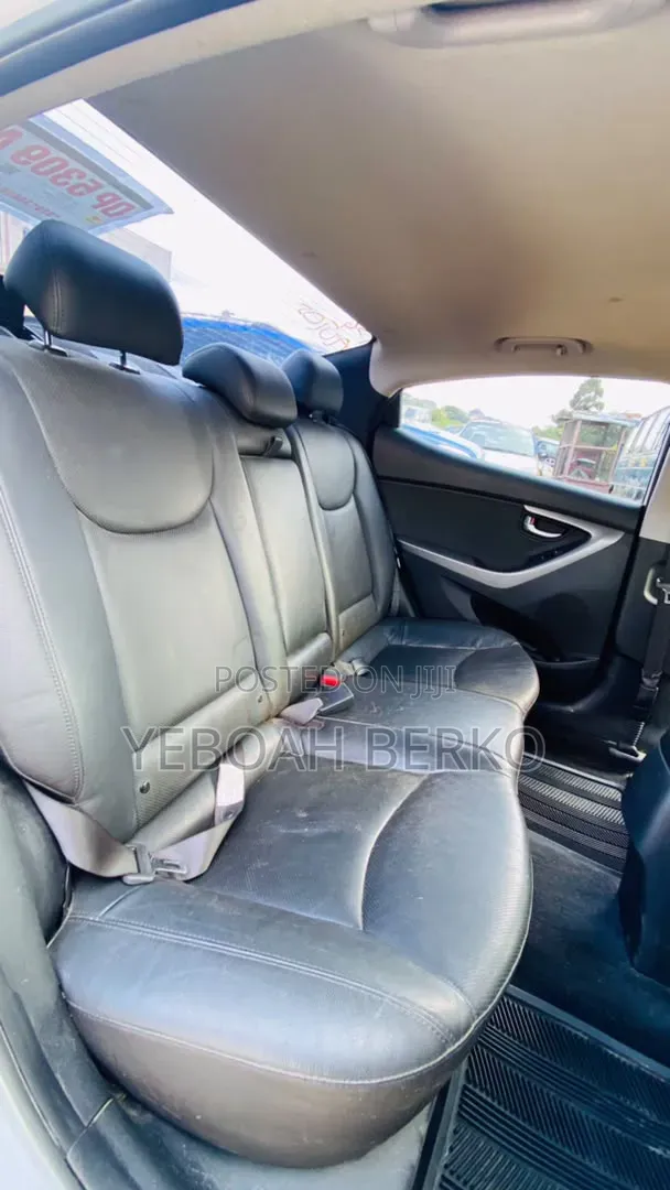 Hyundai Elantra 2015 White