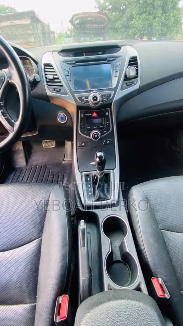 Hyundai Elantra 2015 White