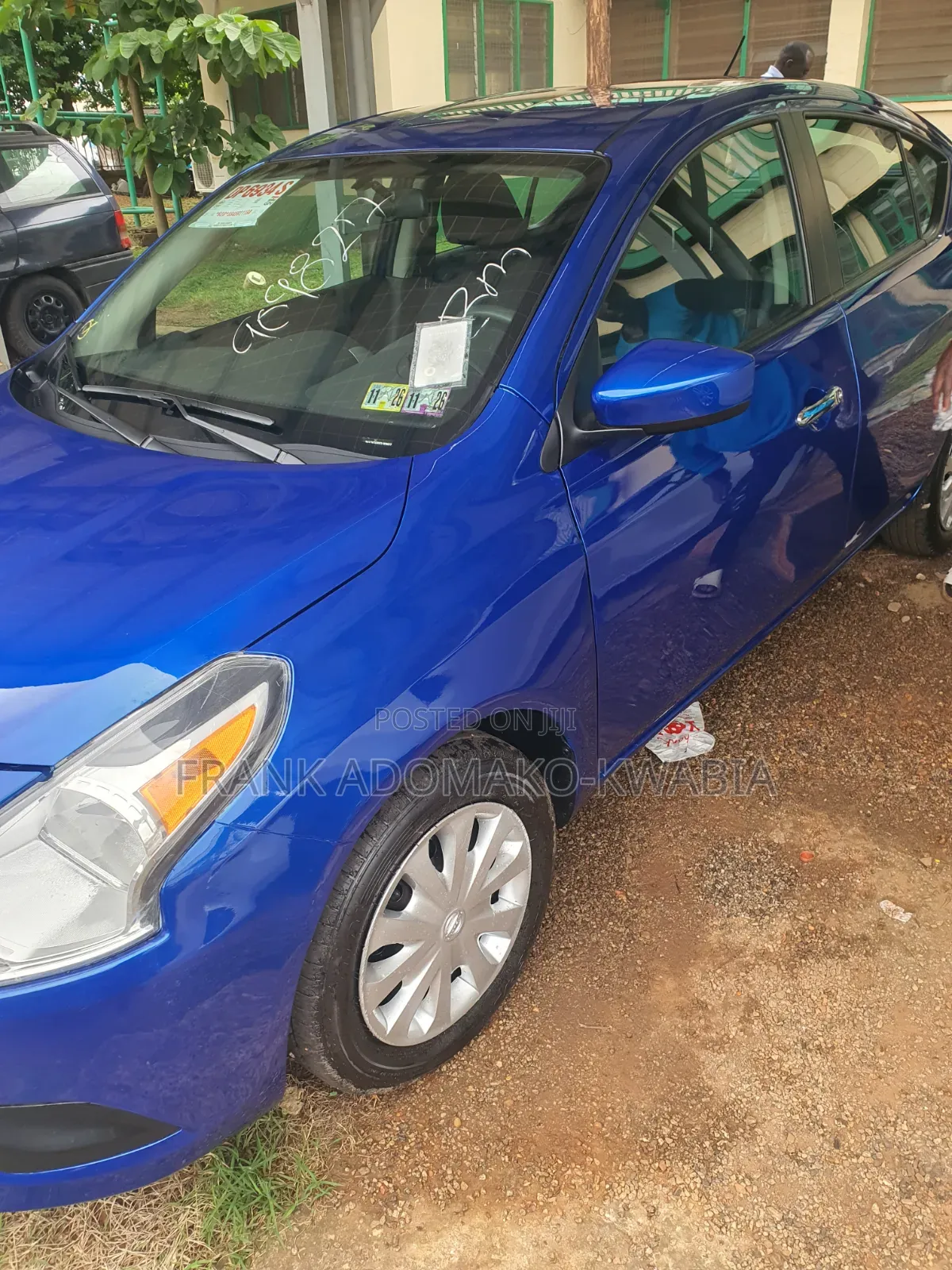 Nissan Versa 1.6 SV 2016 Blue