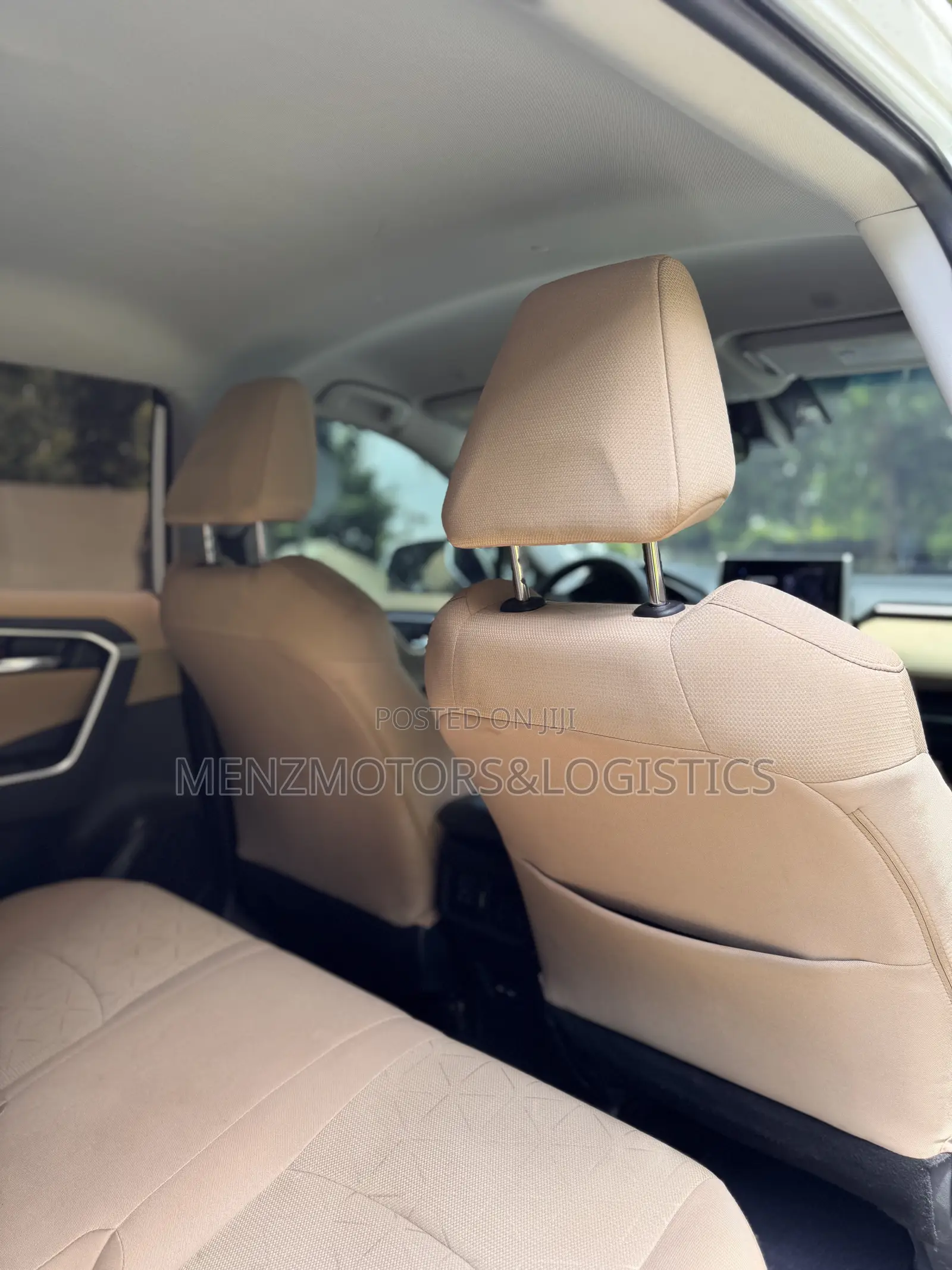 Toyota RAV4 XLE AWD 2023 White