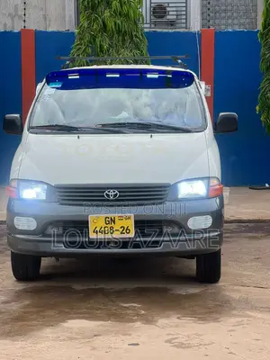 Toyota HiAce 2019 White