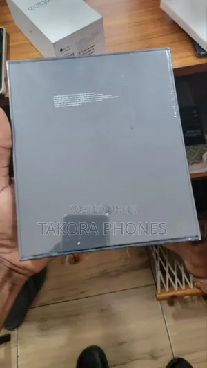 New Samsung Galaxy Z Fold 3 256 GB Black