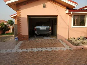 6bdrm House in Community 25 for sale