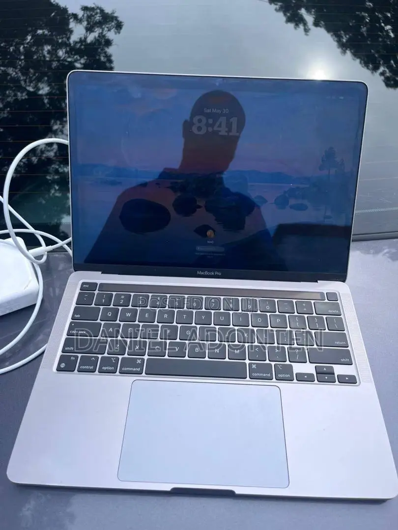 Laptop Apple MacBook Pro 16GB Apple M1 Pro SSD 256GB
