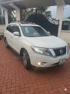 Nissan Pathfinder 2016 Pearl