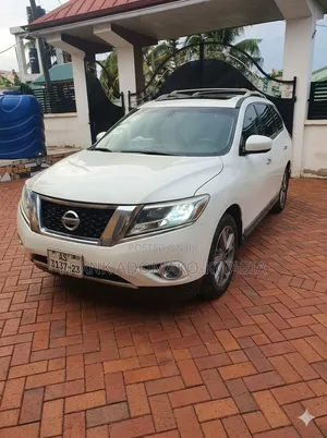 Nissan Pathfinder 2016 Pearl