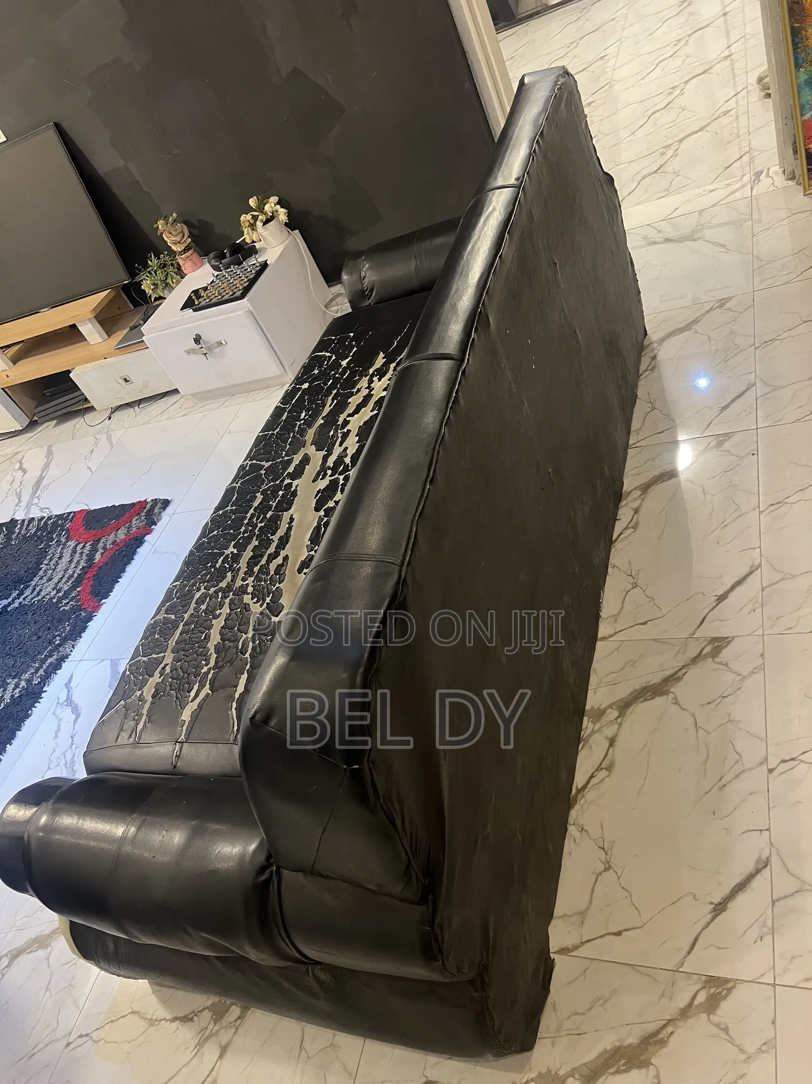 3-Seater Leather Sofa for Sale – Strong Frame (Needs Reupholstery)