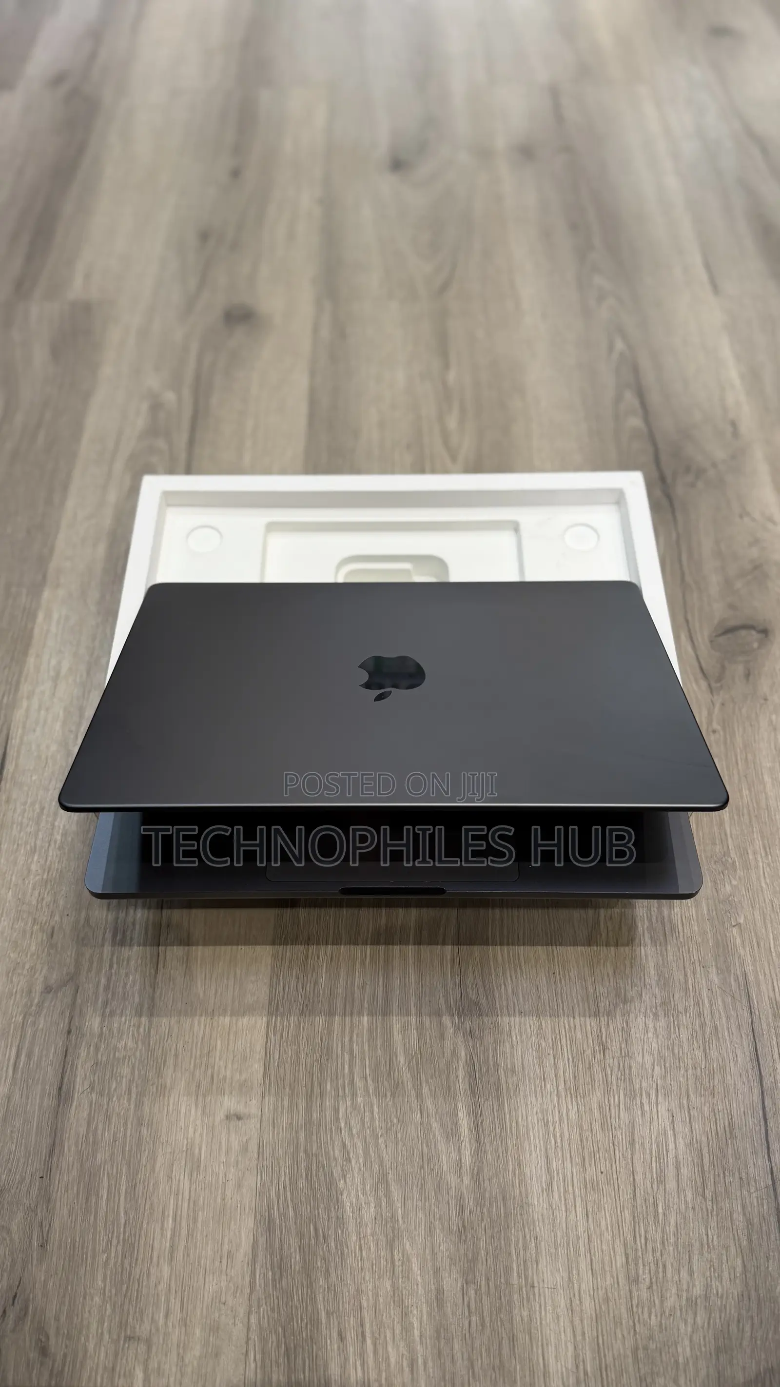 Laptop Apple MacBook Pro 2024 M4 Pro 24GB Apple M4 Pro SSD 512GB