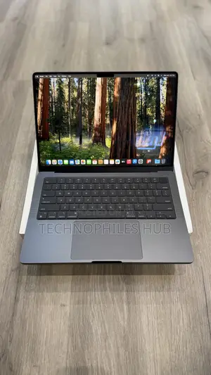 Laptop Apple MacBook Pro 2024 M4 Pro 24GB Apple M4 Pro SSD 512GB