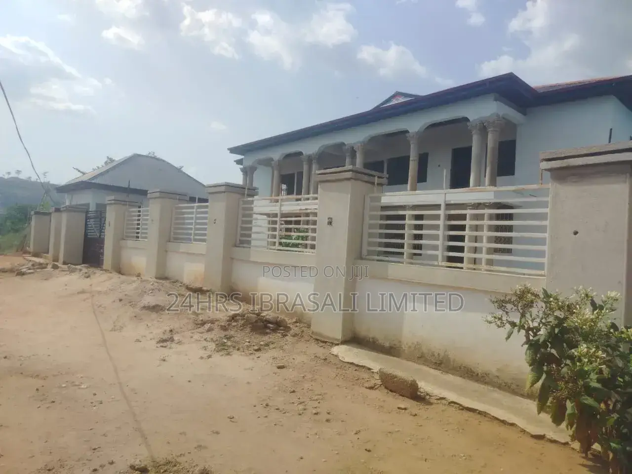 3 Bedroom Flat 4 Unit