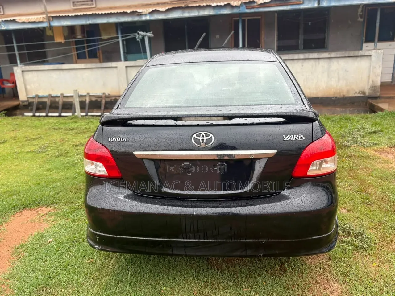 Toyota Yaris 2012 Black