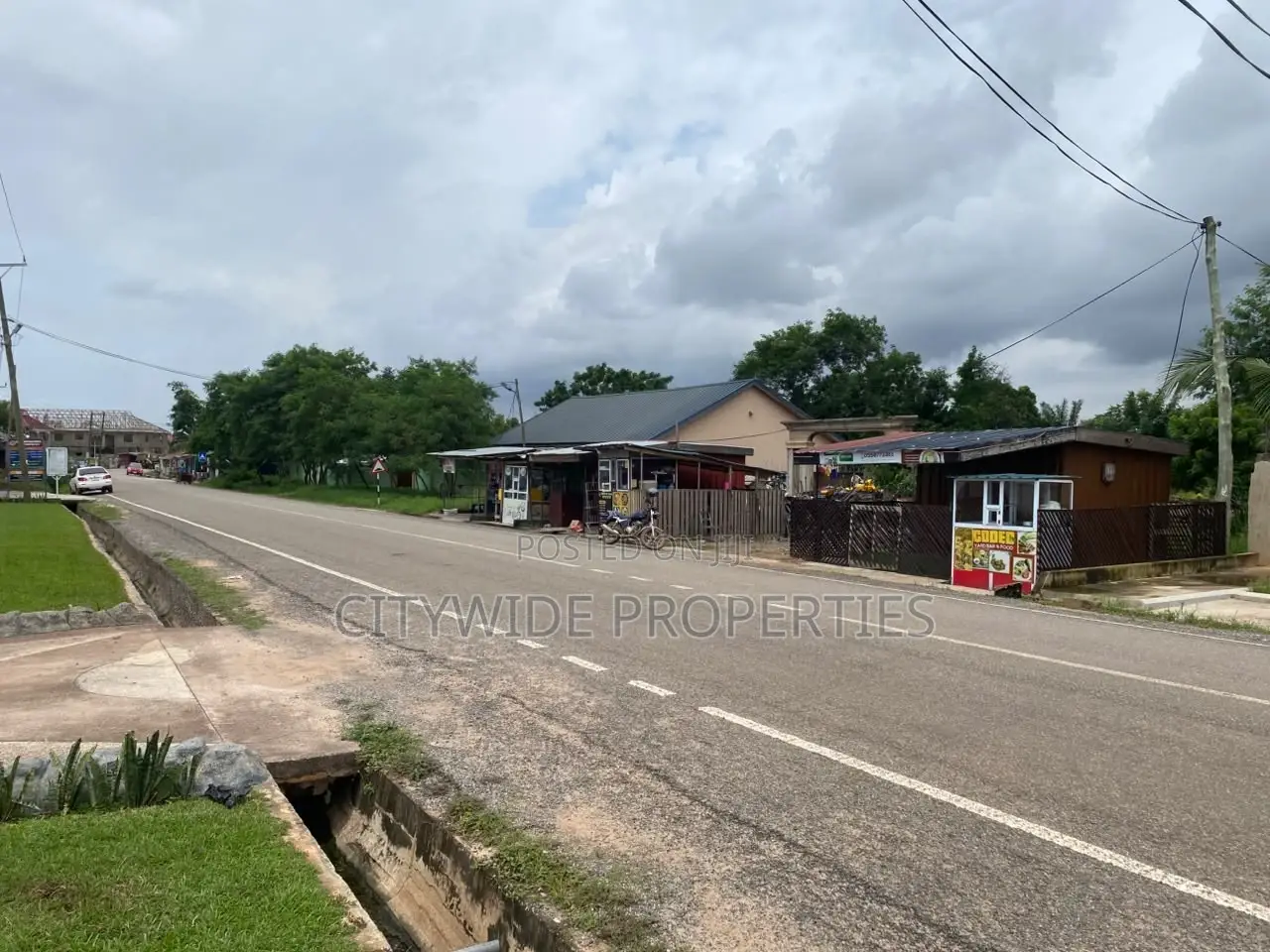 3bdrm House in Haatso-Agbogba, Ga East Municipal for sale