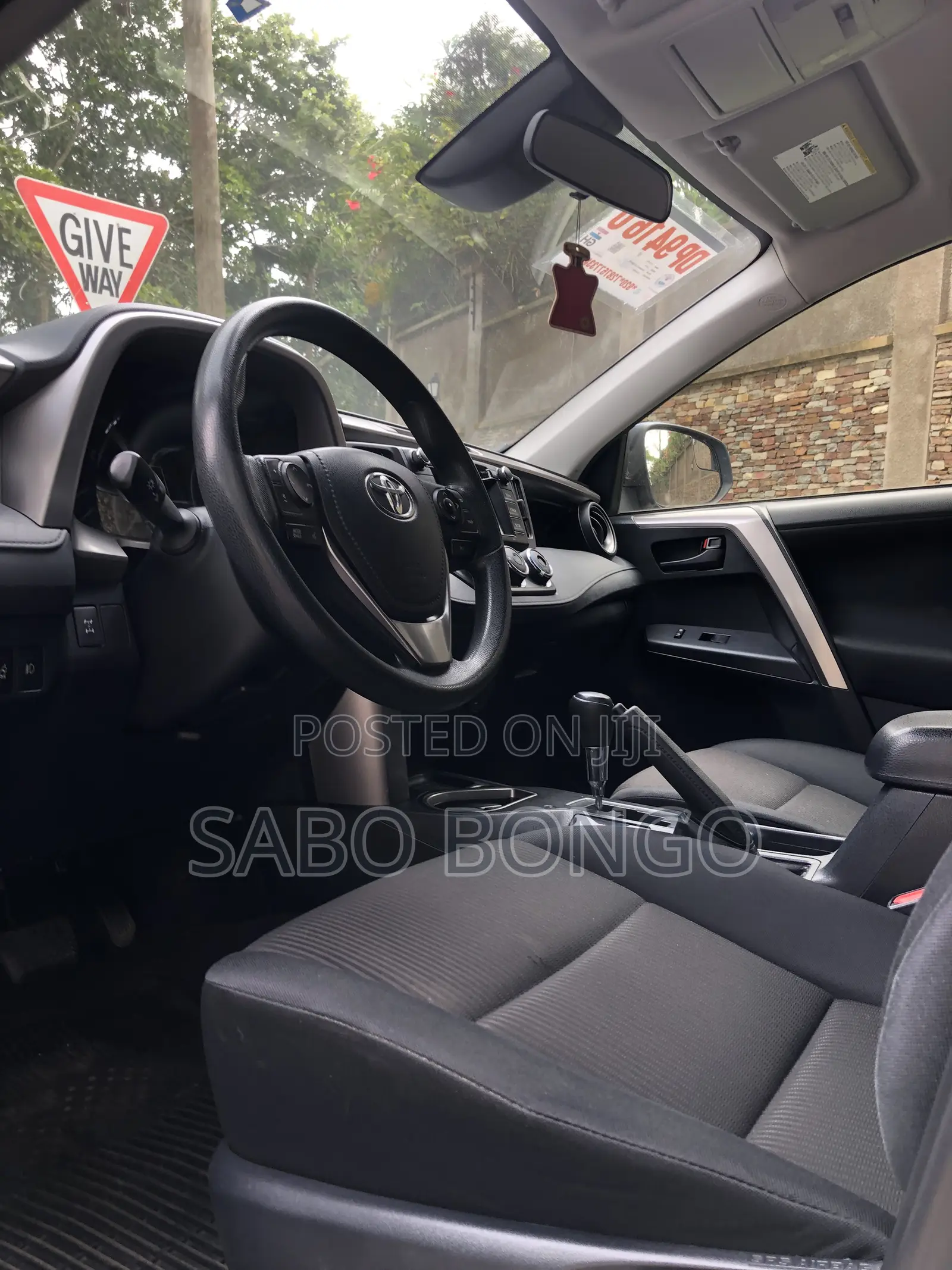 Toyota RAV4 LE 4dr SUV AWD (2.5L 4cyl 6A) 2018 Blue