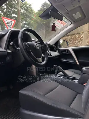 Toyota RAV4 LE 4dr SUV AWD (2.5L 4cyl 6A) 2018 Blue