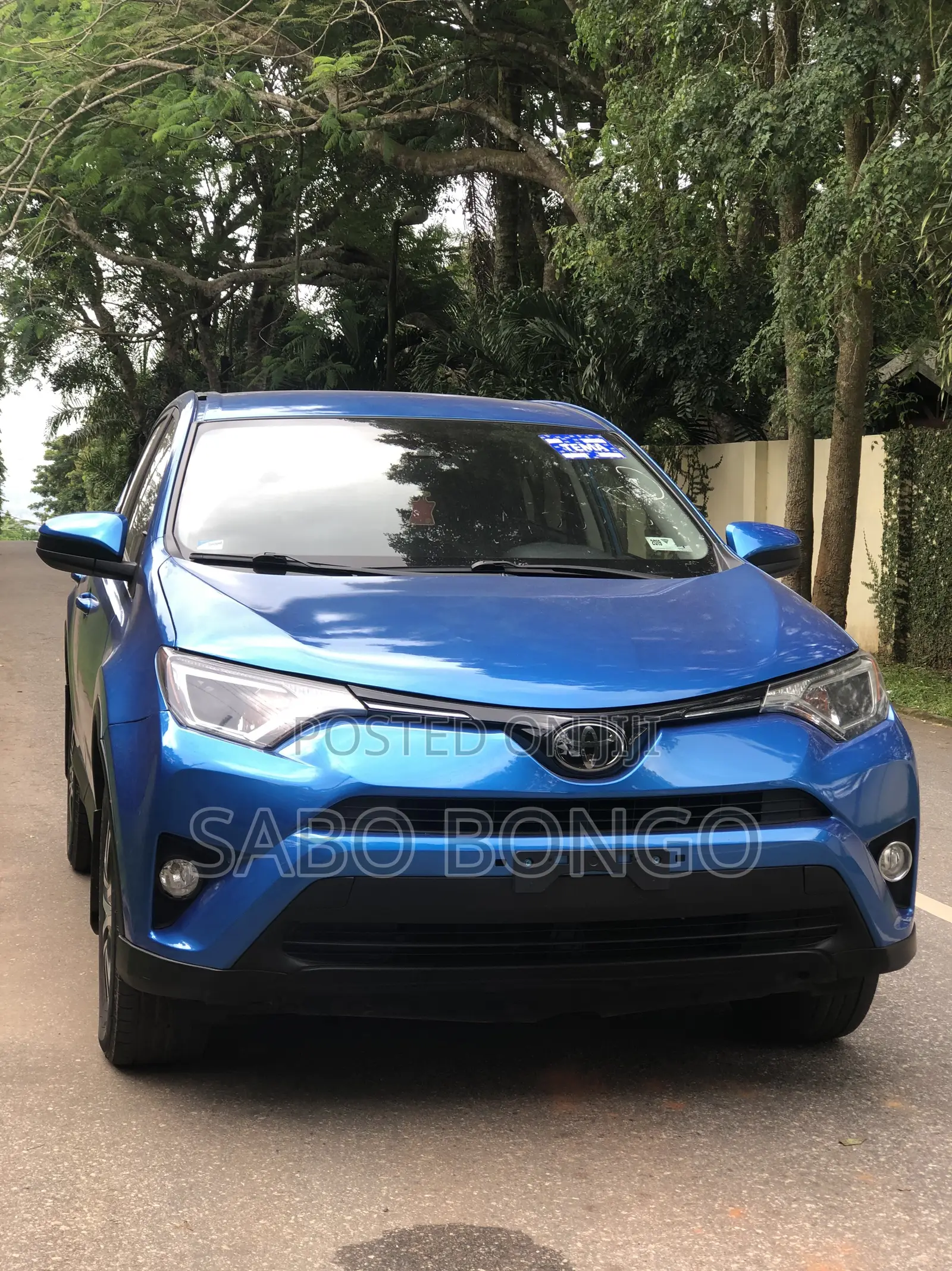 Toyota RAV4 LE 4dr SUV AWD (2.5L 4cyl 6A) 2018 Blue
