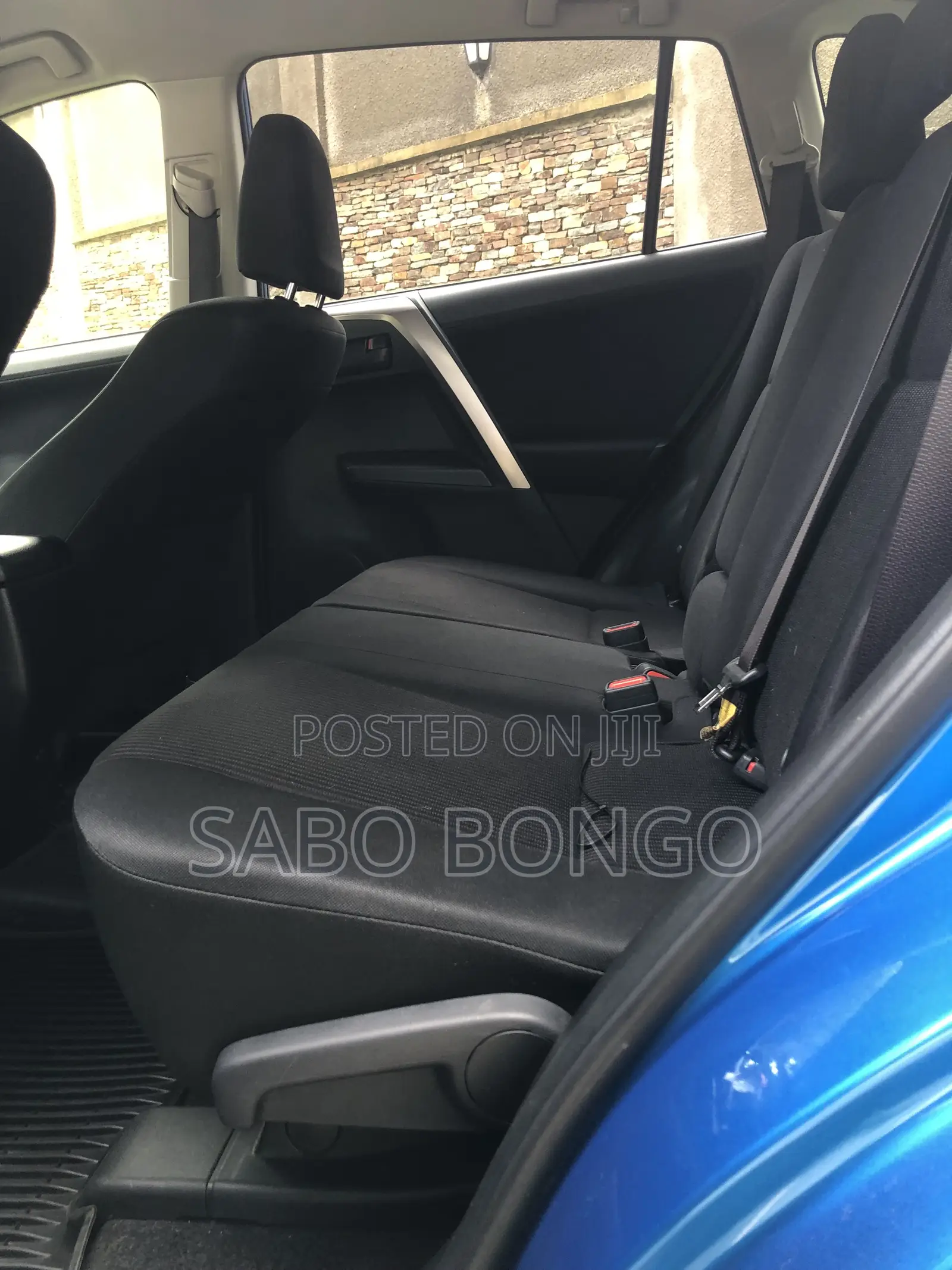Toyota RAV4 LE 4dr SUV AWD (2.5L 4cyl 6A) 2018 Blue