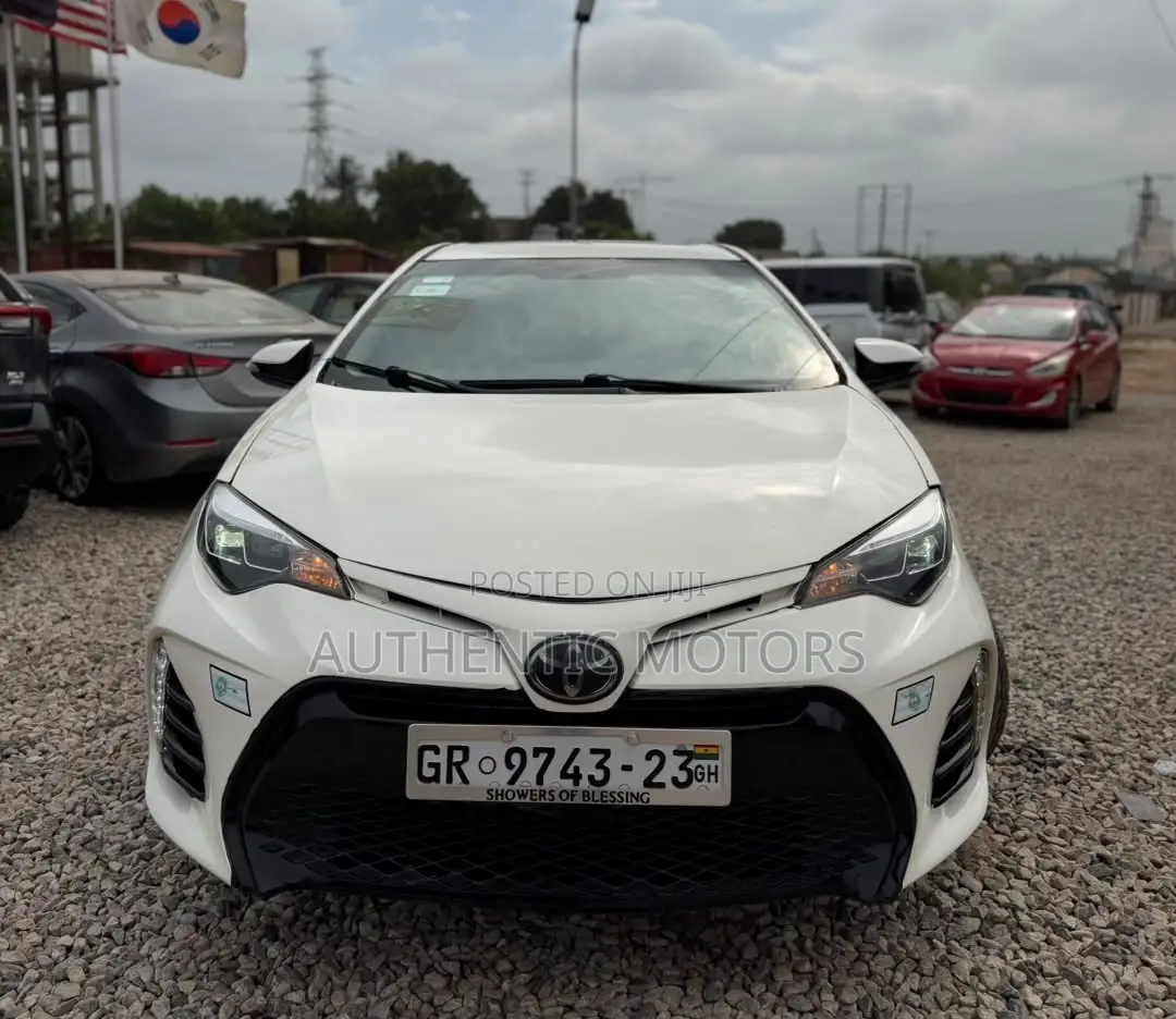 Toyota Corolla S 4dr Sedan (1.8L 4cyl CVT) 2014 White