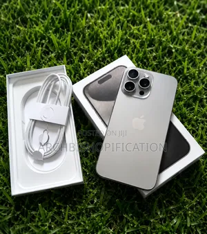 Apple iPhone 15 Pro Max 256 GB Silver