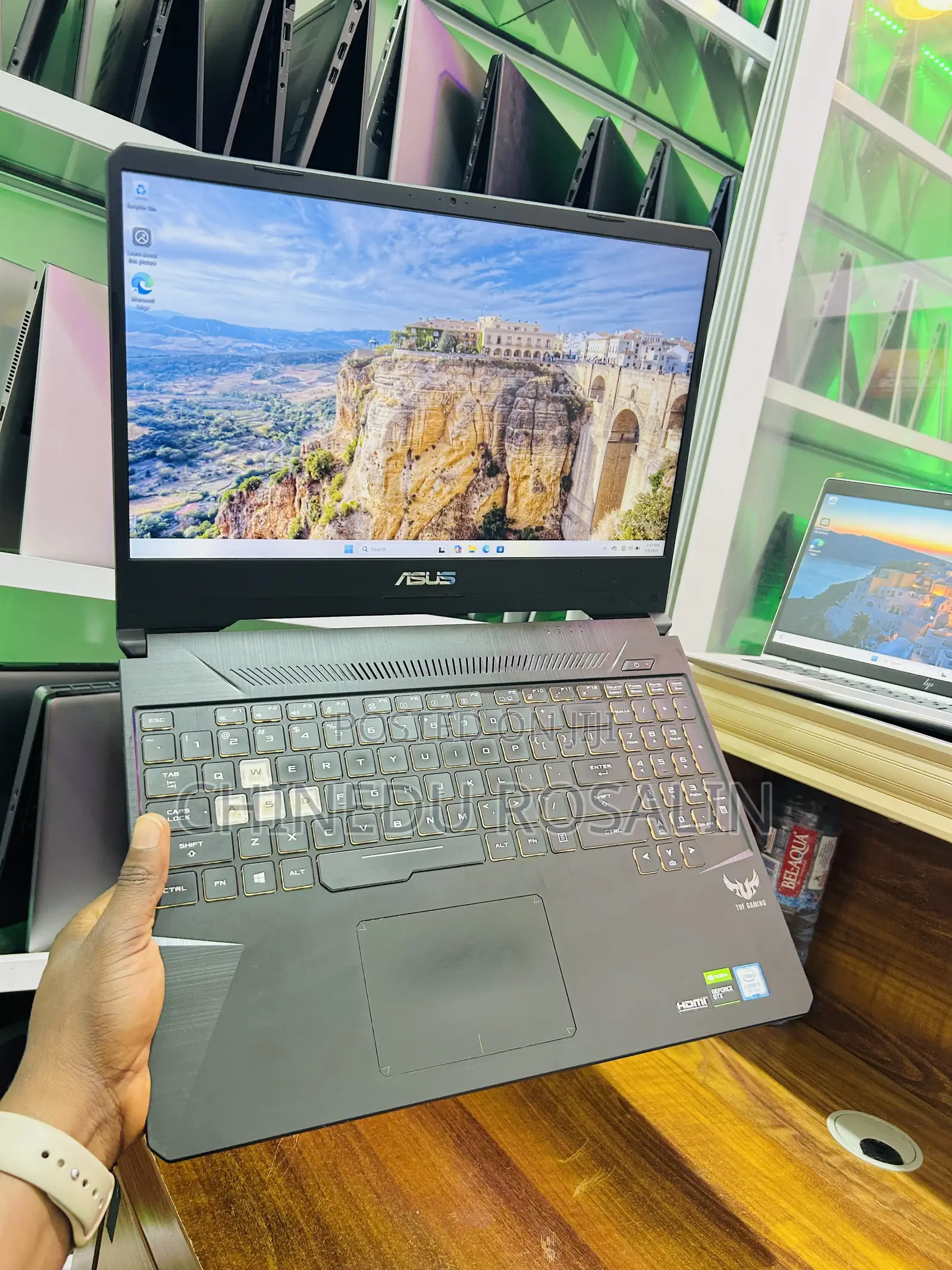 Laptop Asus TUF Gaming FX504 16GB Intel Core i5 SSD 512GB