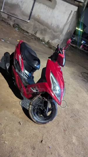 SYM Jet 2014 Red