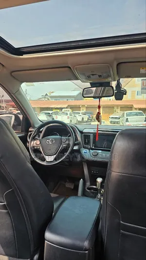 Toyota RAV4 2018 Silver