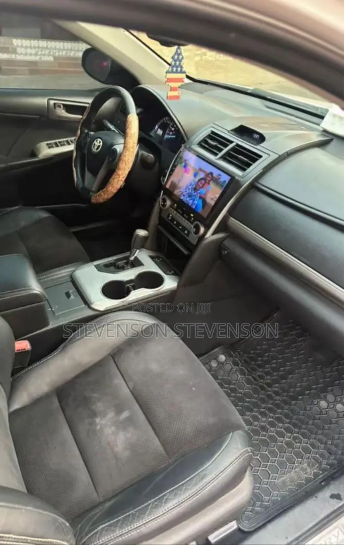 Toyota Camry LE 4dr Sedan (2.5L 4cyl 6A) 2014 White