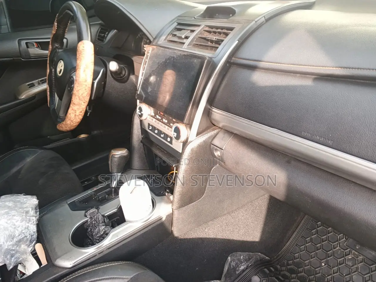 Toyota Camry LE 4dr Sedan (2.5L 4cyl 6A) 2014 White
