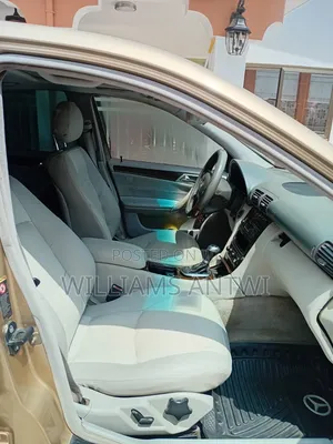 Mercedes-Benz C240 2003 Gold