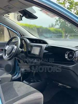 Toyota Vitz 2015 Blue