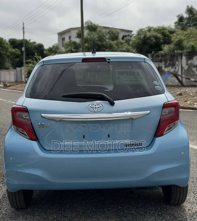 Toyota Vitz 2015 Blue