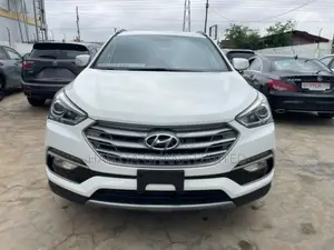 Hyundai Santa Fe SE AWD 2017 White