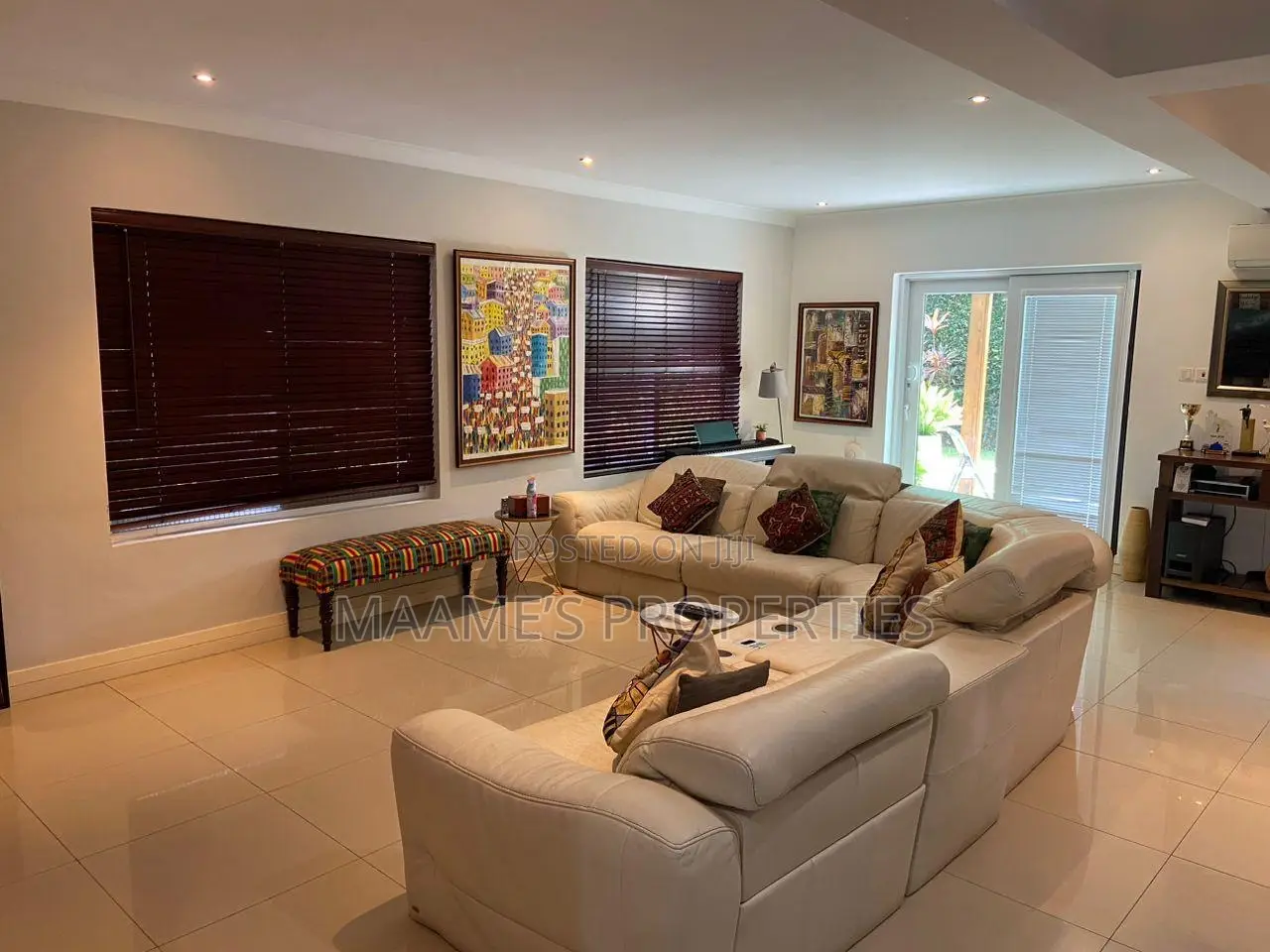 Furnished 4bdrm Townhouse / Terrace in Cantonments for rent