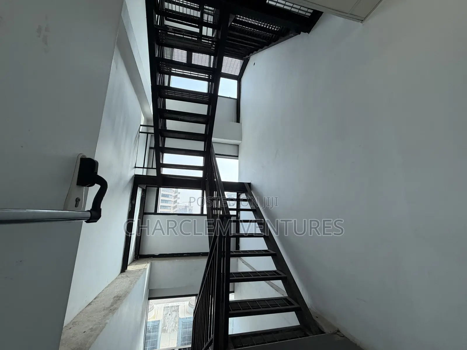 Commercial Property for Rent Sale at Airport Commercial Area