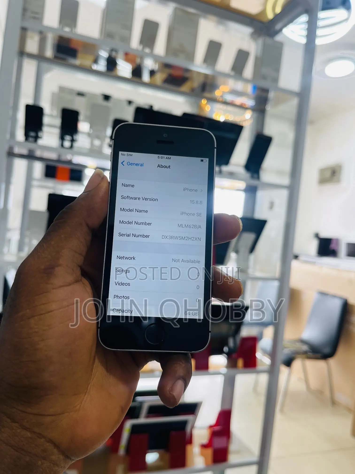 Apple iPhone SE 64 GB Black