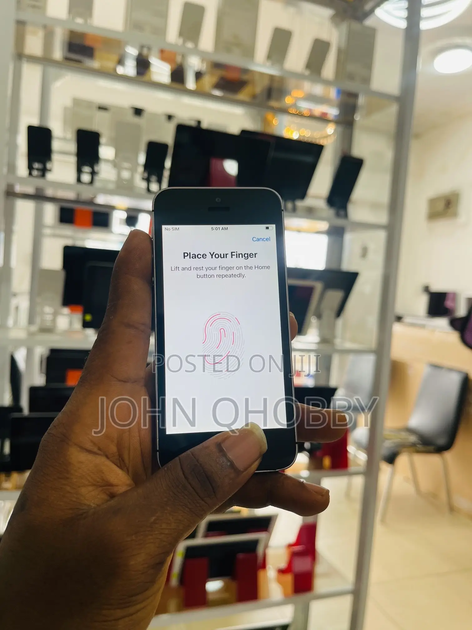 Apple iPhone SE 64 GB Black