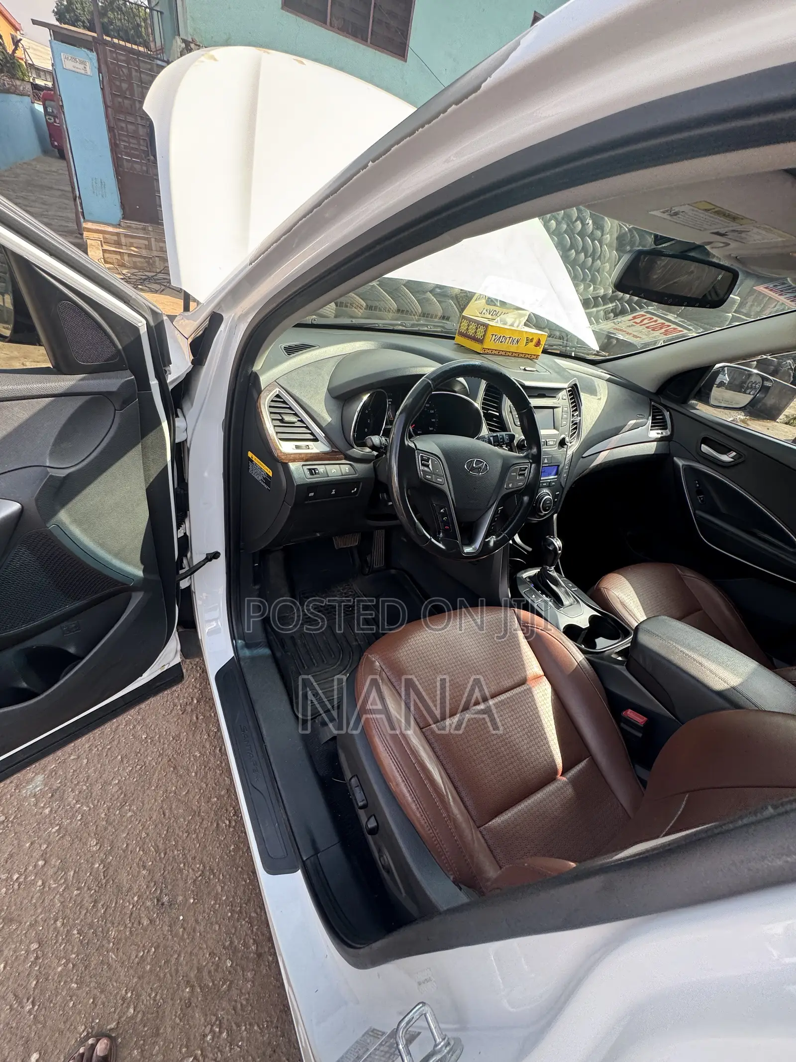 Hyundai Santa Fe 2014 White