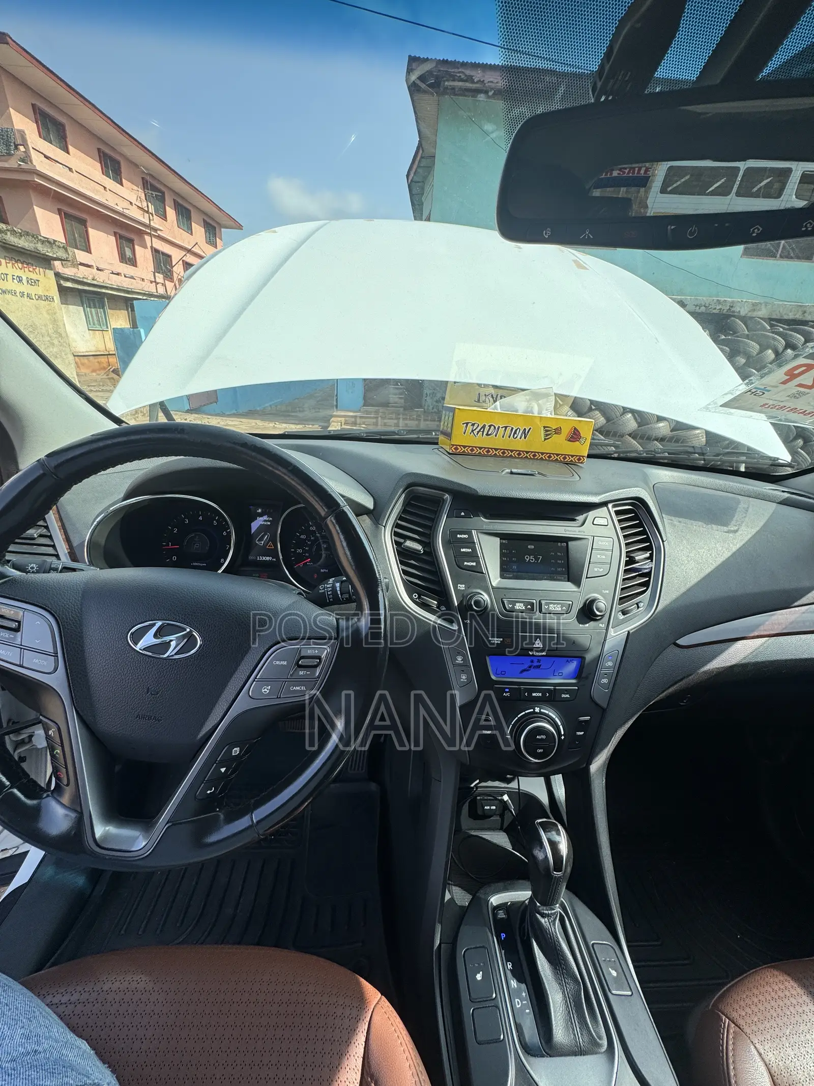 Hyundai Santa Fe 2014 White